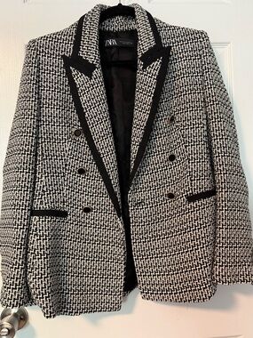 Zara Double Breasted Tweed
Textured Blazer Black White M